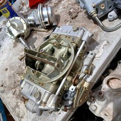 HOLLEY DOUBLE PUMP CARBURETOR!!! 150$