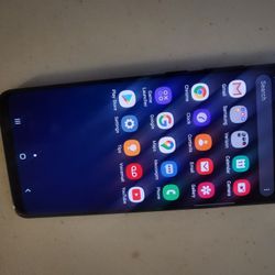 Samsung galaxy S9 PLUS 64 GB UNLOCKED. WORK VERY WELL.PERFECT CONDITION.