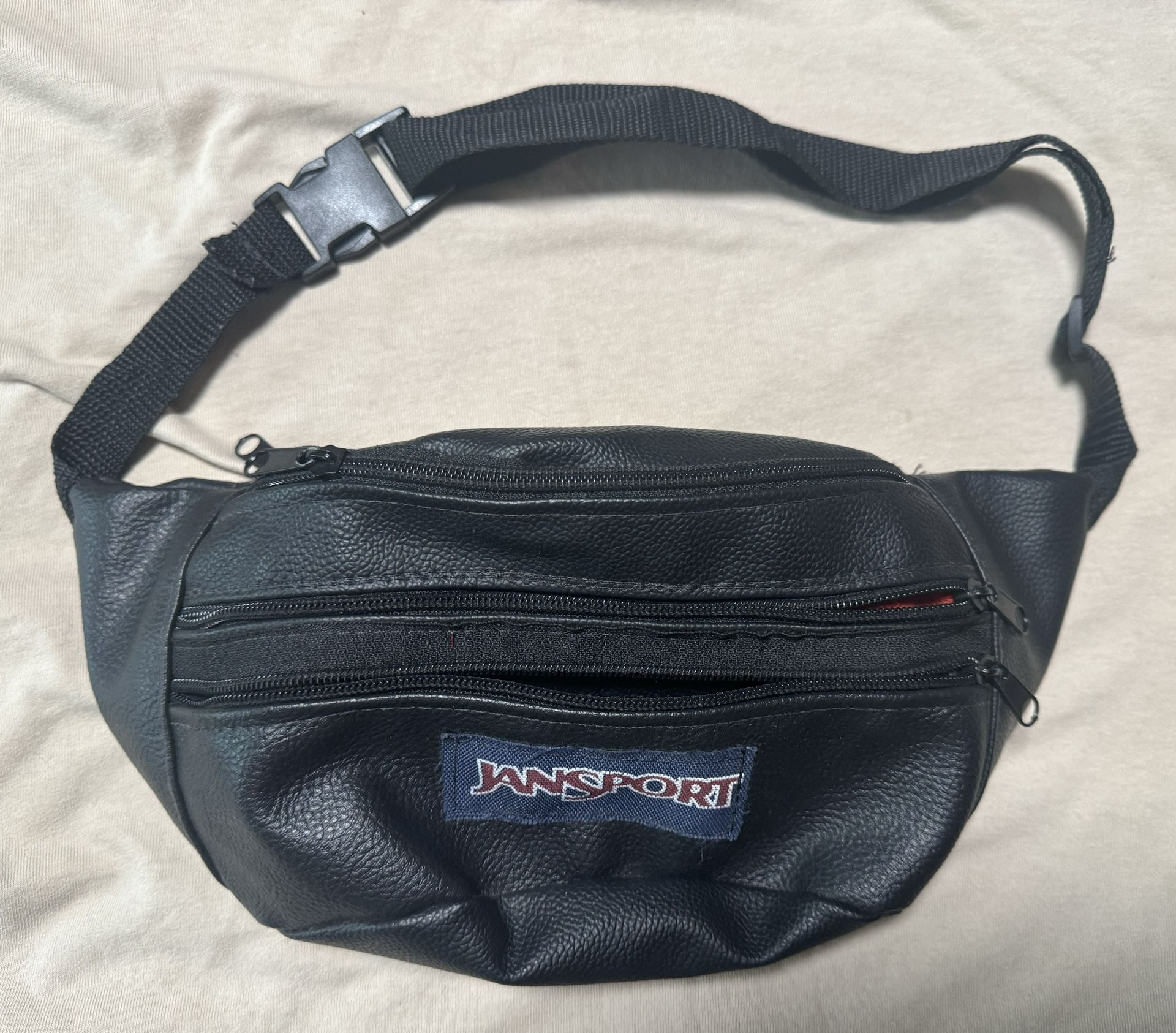 Travel bag Jansport black Asking $10