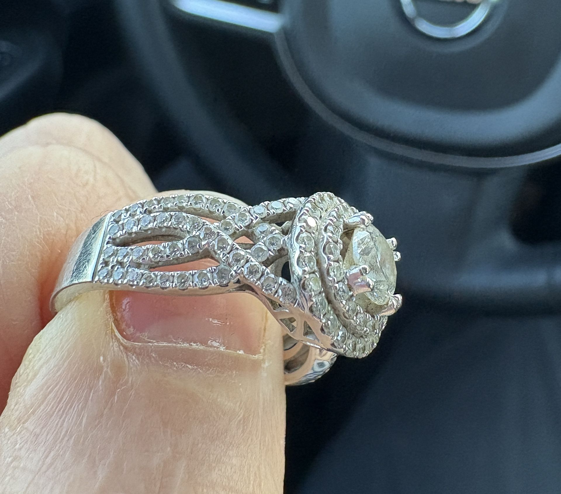 18 K Gold Diamond Ring