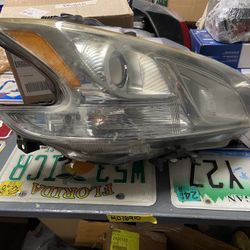 10-14 Nissan Maxima Right Passenger Side Headlight Original