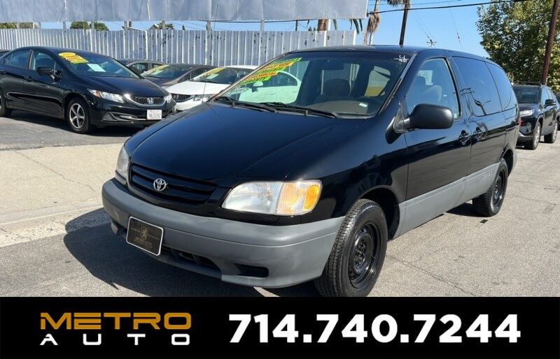 2001 Toyota Sienna