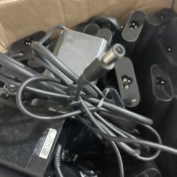 100 Dell 65watt chargers, in very good condition, $9 each ( 100x$9=$900)