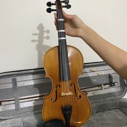 Aubert 4/4 Violin With Case And Accessories 