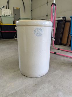 Pacific Stoneware 15 Gallon Crock