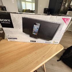 Sony personal Audio System Apple Dock
