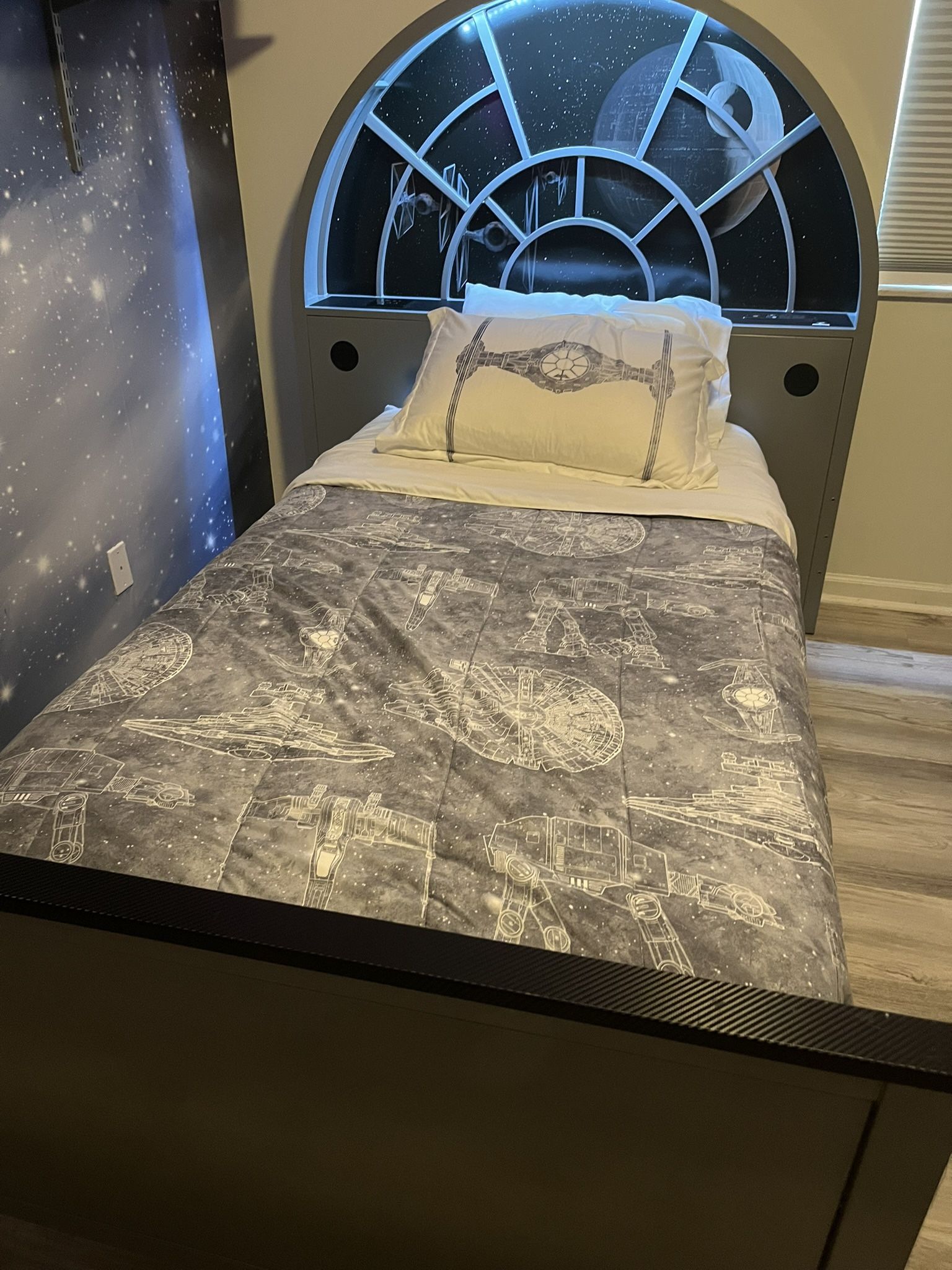 Star Wars Twin Bed Set With Dresser And Desk