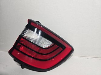 REAR RIGHT TAIL LIGHT DODGE DURANGO