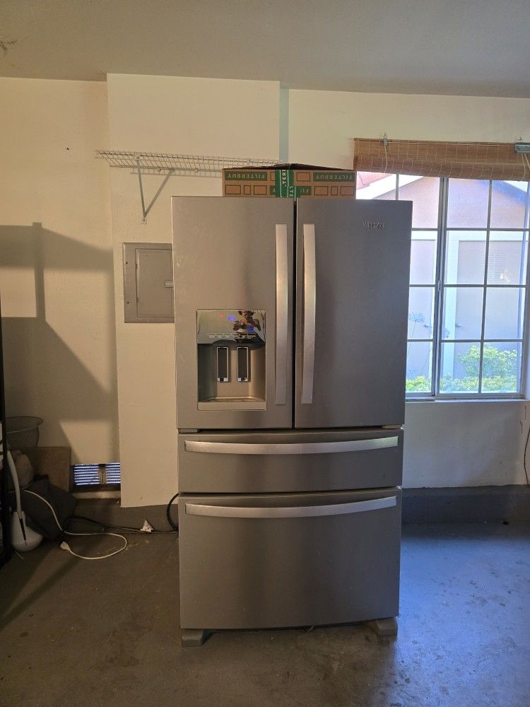 Whirlpool Refrigerator And Freezer