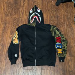 BAPE Hoodie 100% Authentic 