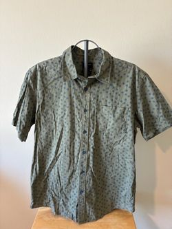 Quicksilver green button up