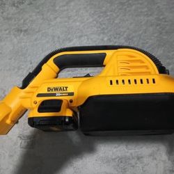 20V MAX Cordless 1/2 Gal. Wet/Dry Portable Vacuum