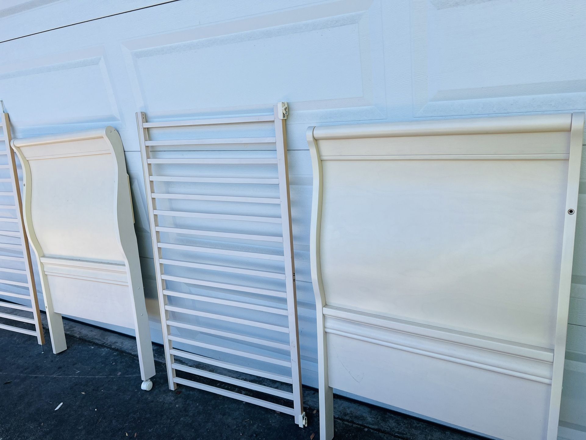Sleigh Style Baby Crib
