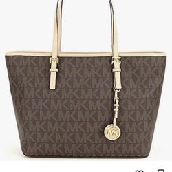 Michael Kors Jet Set Travel Purse MK