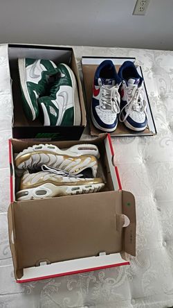 Gorge green 1s and Nikes