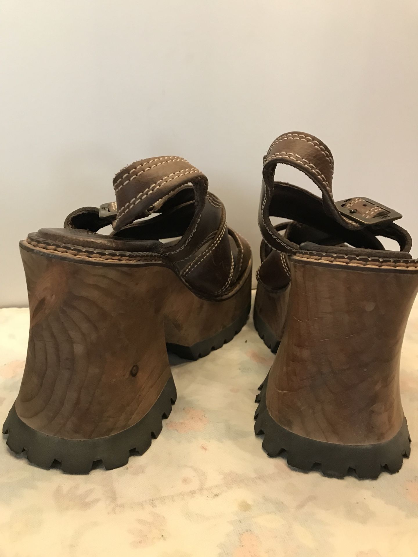 Vintage london top underground shoes
