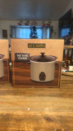 Slow Cooker 25$
