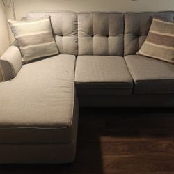 L Shaped Sofa / Couch Grey With Pillows And Cushion Covers