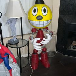 Cosmo Droid From The Movie Electric State