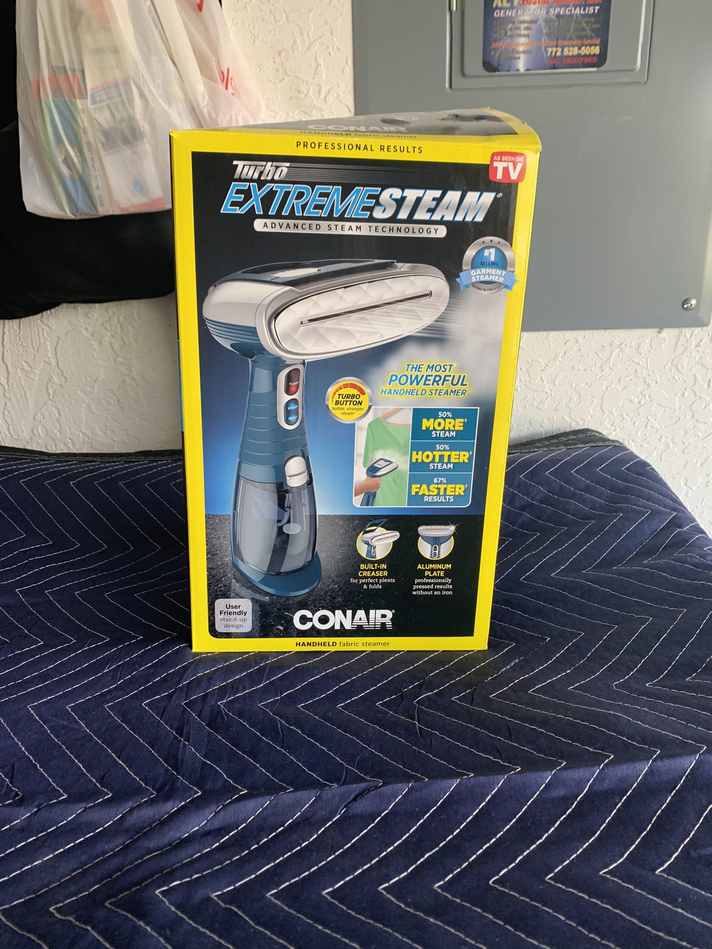 MAKE OFFER—Conair Extreme Steam Turbo Handheld Fabric Steamer GS38