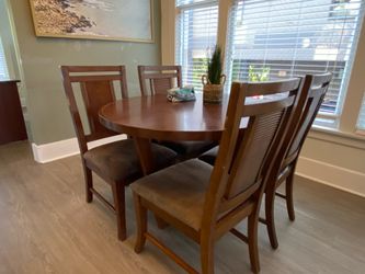 Dinning table and chair and stand