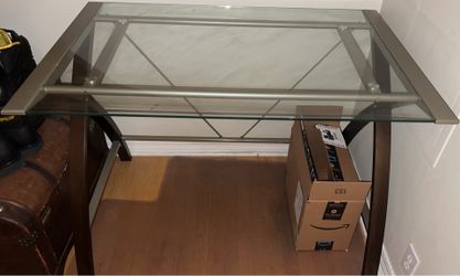 Realspace Merido Glass Computer Desk – Espresso/Silver – 42”