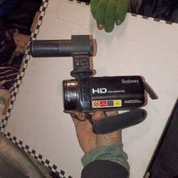 HD Camcorder w/ Mic – Works (Retro Digital Style)