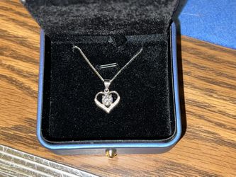 Women’s Heart Moissanite Pendant And Chain