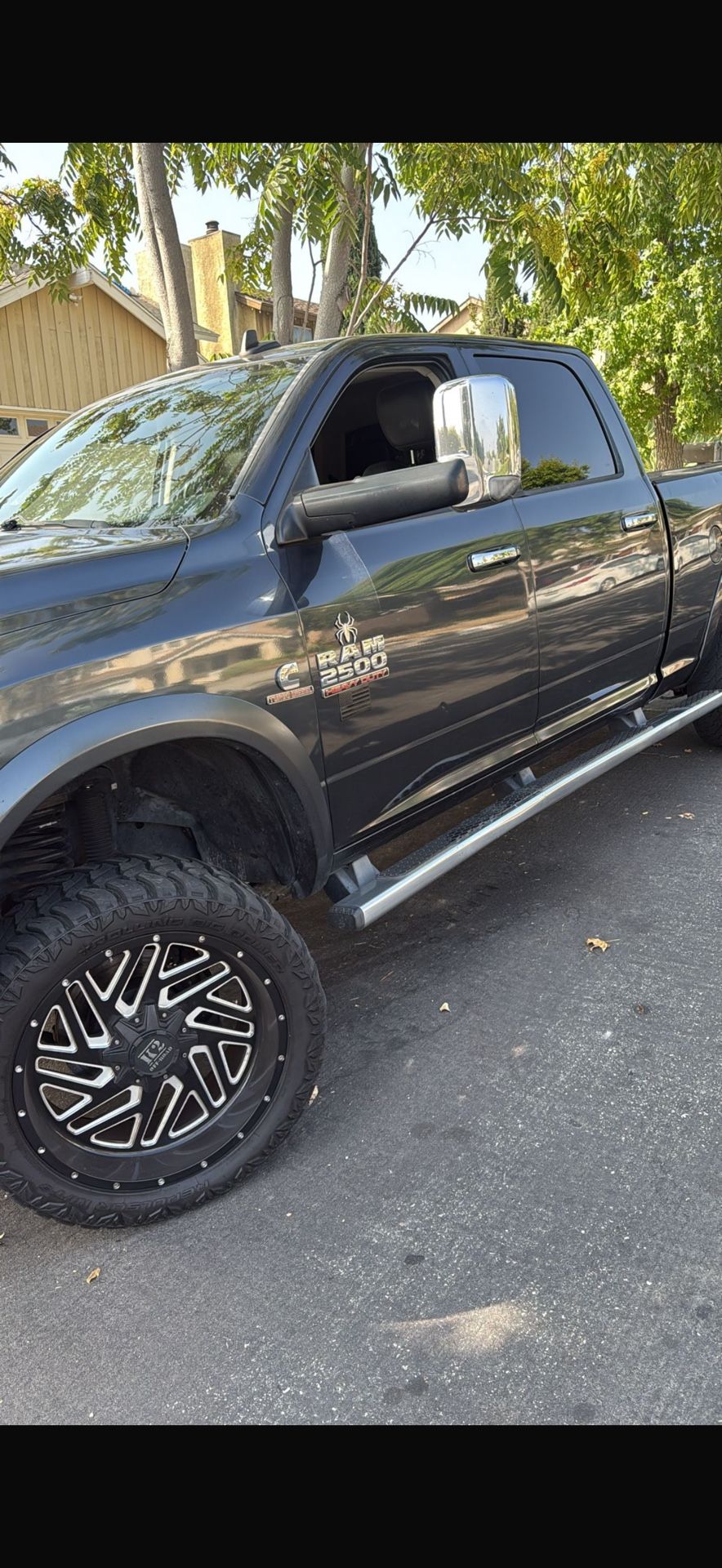 2016 Dodge Ram 2500 Laramie