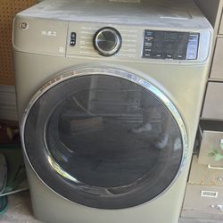 GE 7.8-cu ft Stackable Vented Electric Dryer