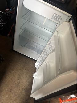 Mini fridge