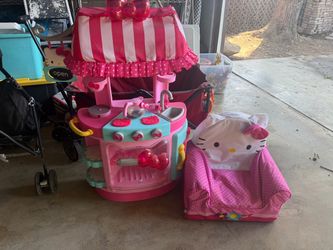 Hello kitty kitchen and chair