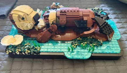 Lego set 21366 Floating Sea Otter