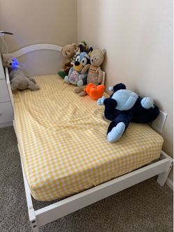 New Toddler bed with mattress