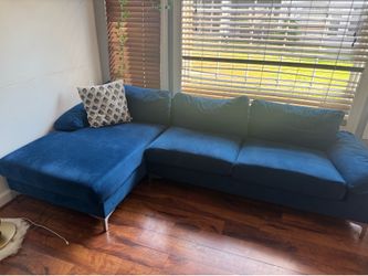 Modern Blue Velvet Sectional Sofa with Chaise Lounge – Removable & Washable Covers