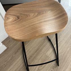 3 Woods Stool