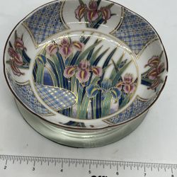 VTG JAPANESE  AYAME PORCELAIN BOWL PINK & BLUE IRIS FLOWER WITH GOLD ACCENT CHIP