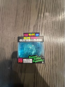Glitter & Glow Needoh