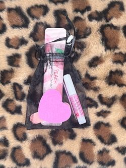 Basic nail kit