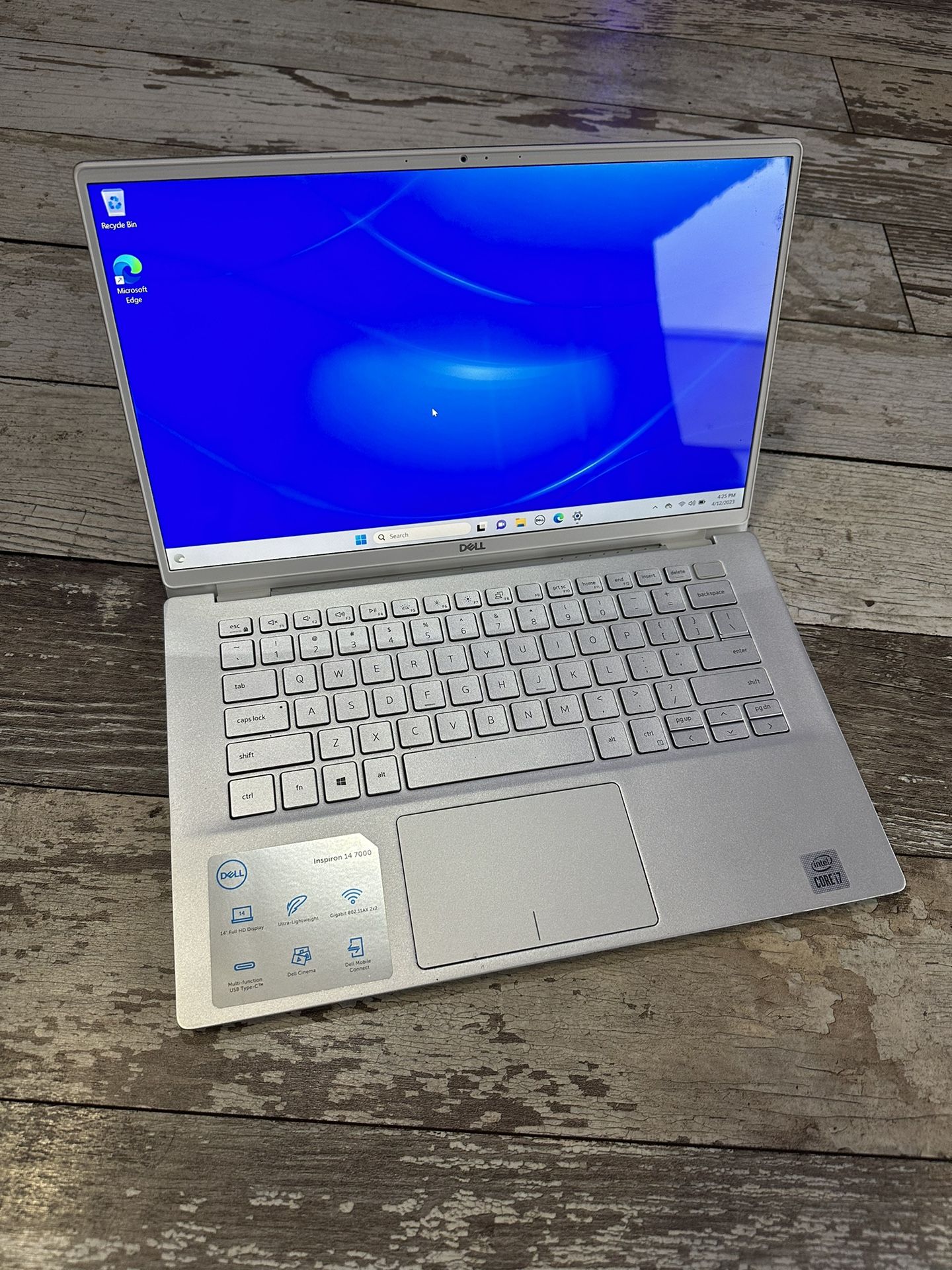 Dell Inspiron 14” 7000 Windows 11 i7 / 8GB RAM / 500GB SSD W/ Charger!