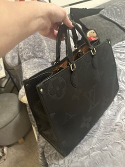 Black Louis Vuitton Duffel Bag for Sale in West Palm Beach, FL