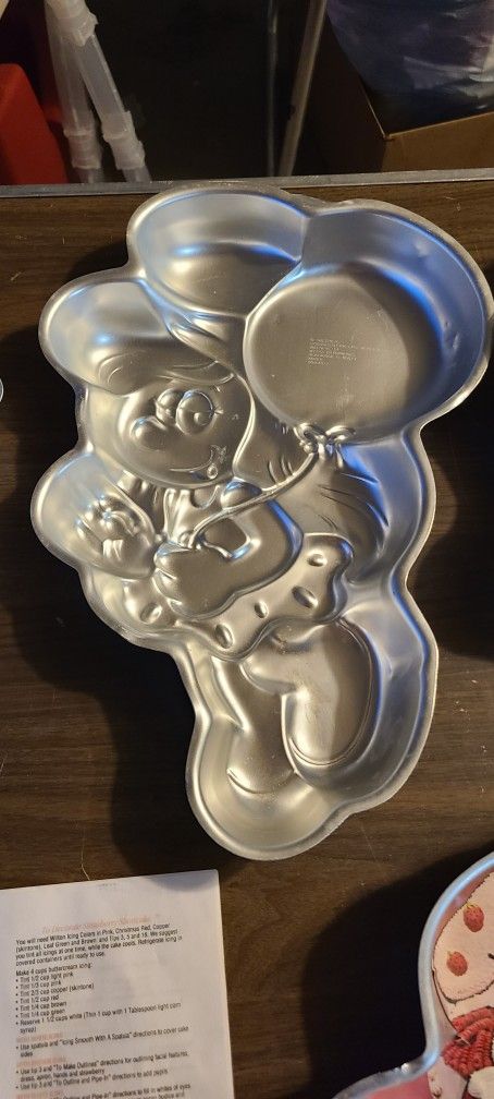 Vintage Smurfette Baking Pan 1983