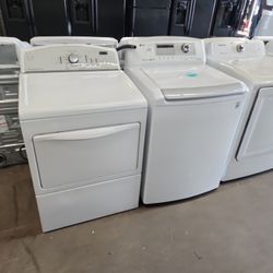 Kenmore And LG Washer And Dryer Set 