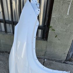 2020 2021 2022 2023 2024 TOYOTA HIGHLANDER RIGHT PASSENGER FENDER