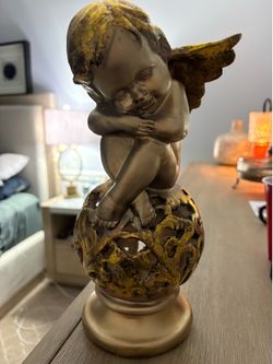 Statue