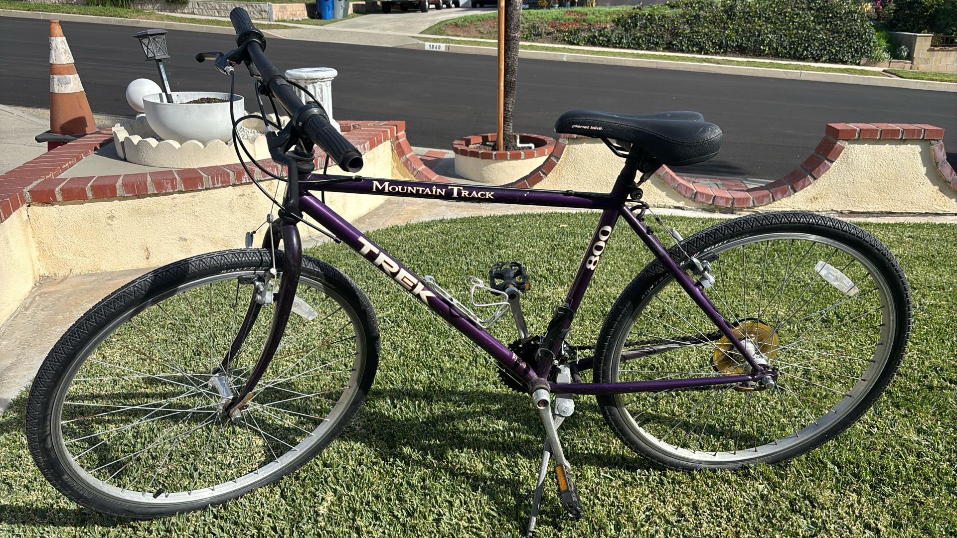 Bike - Mountain Track 800