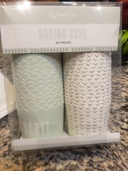 50 cupcake wrappers OH BABY