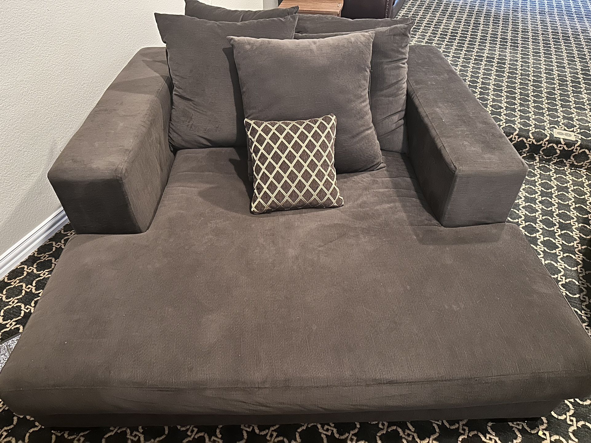 ST James 63" W Polyester Chair and a Half