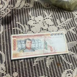 5000 Pesos Bills Just One