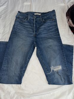 Women Levis Wedge Straight